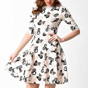 4X Unique Vintage Halloween Cats & Spiderweb Fit & Flare Dress (Runs Small)